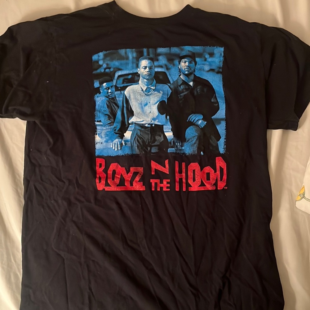 graphic tee